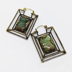 ISO Tawapa Casket Earrings
